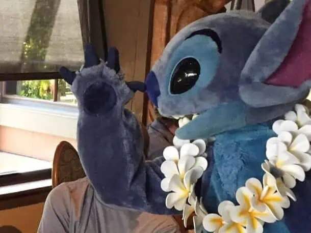 stitch at ohana breakfast buffet disney world