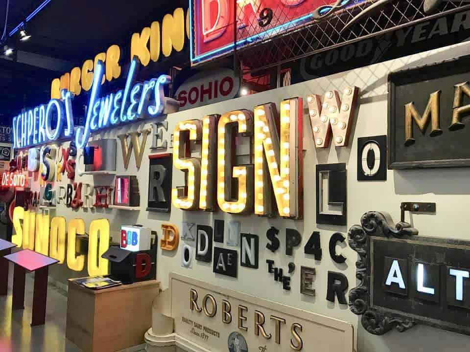 American sign museum