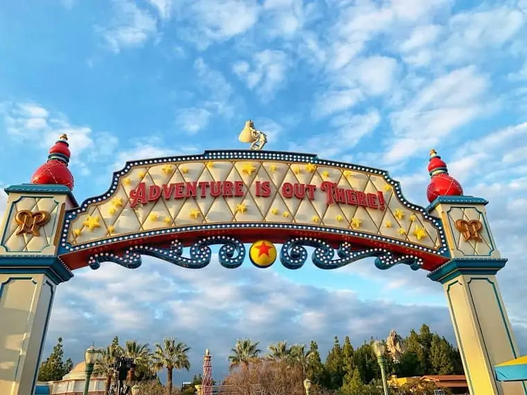 disneyland and california adventure itinerary