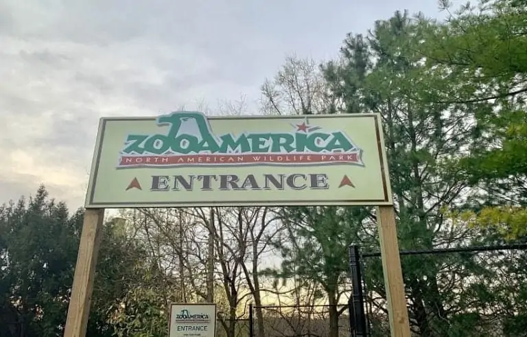 Entrance at ZooAmerica