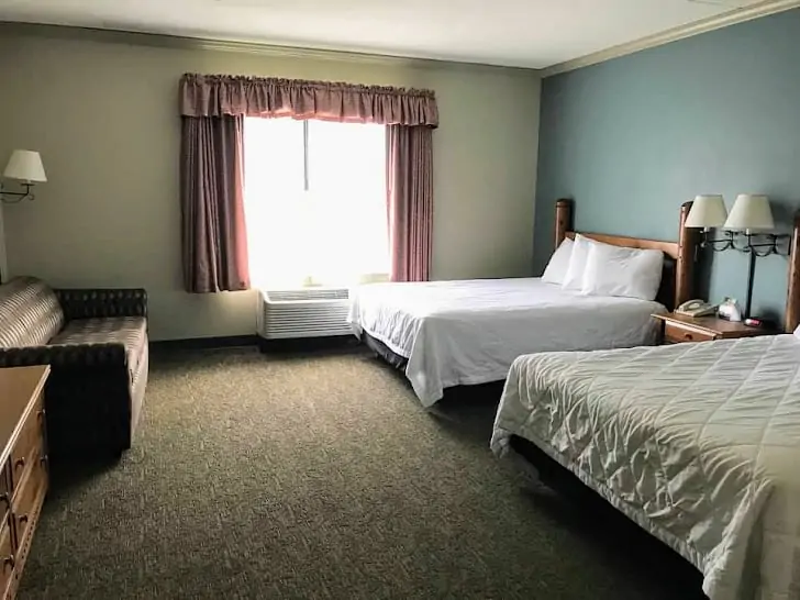 Darien Lake Hotel Lodging 2 bed room