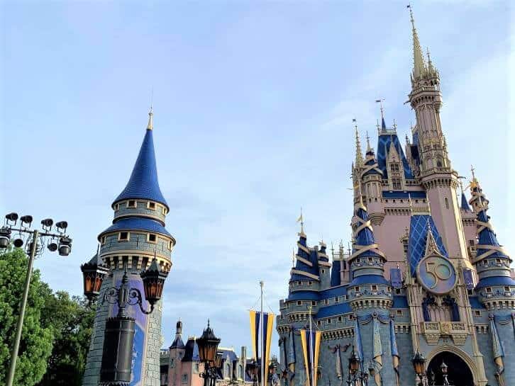 cost of a disney world vacation for a family of five