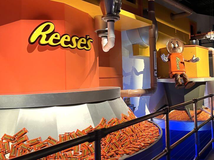 hershey chocolate tour reese