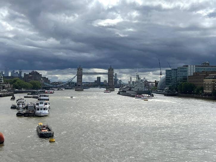 view of the london bridge
