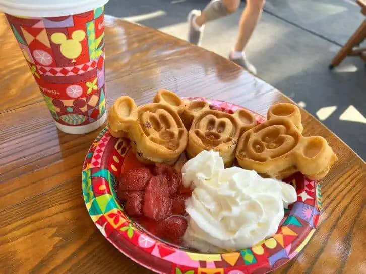 eat on a budget at disney world mickey strawberries