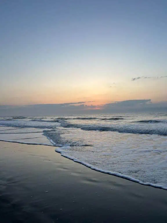 myrtle beach itinerary sunset walk on beach