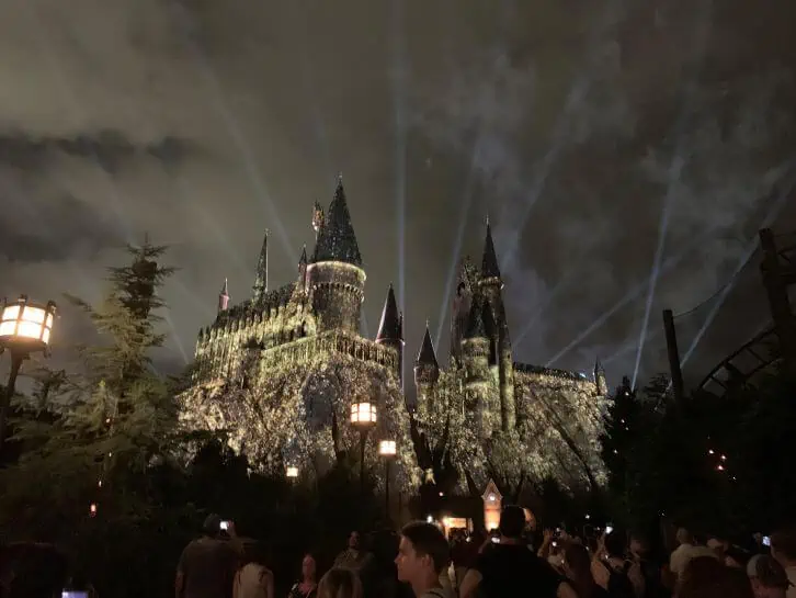 universal-on-a-budget-hogwarts-castle
