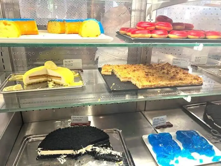 desserts at pym kitchen disneyland paris
