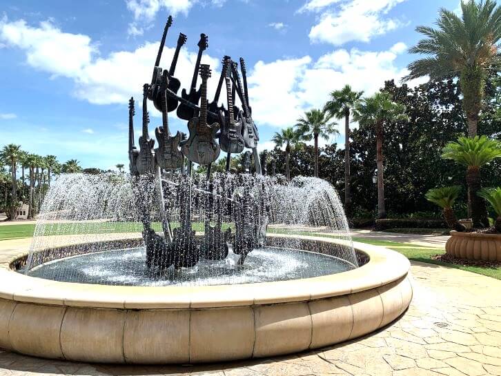 entrance to hard rock hotel at universal fountain