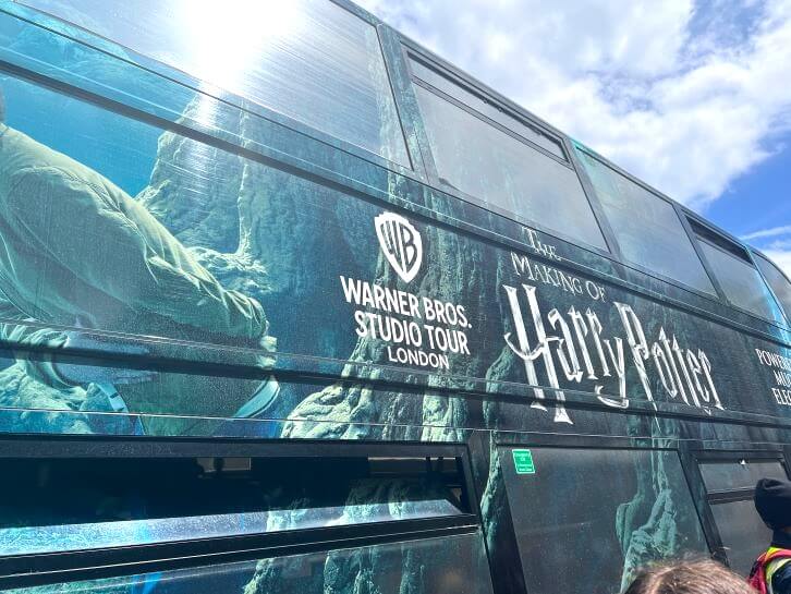 bus from watford station to harry potter studios tour