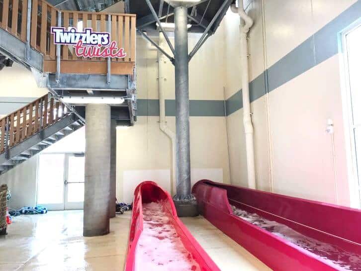 water slide at hershey lodge water park