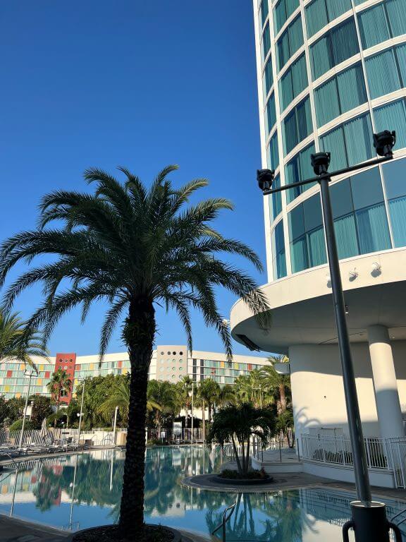 aventura pool view