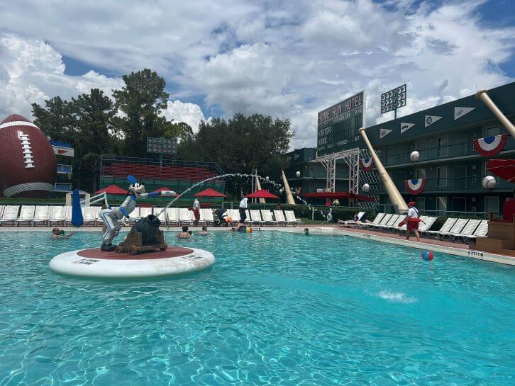 homerun pool at disney all star sport