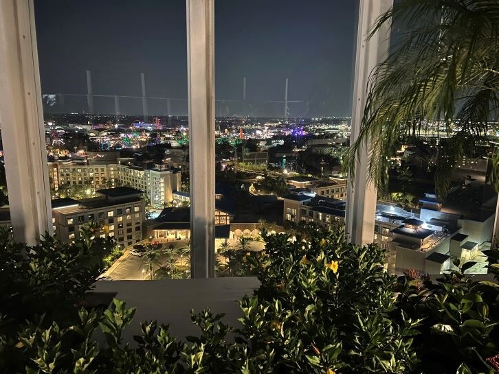 skylline views at universal aventura