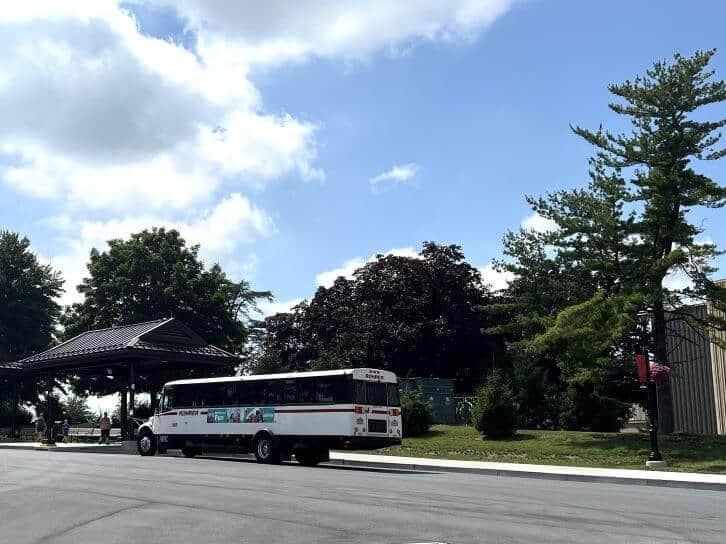 shuttle bus to and from hersheypark and the hersheypark hotels