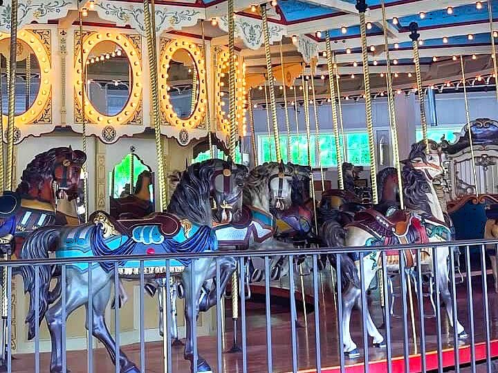 carousel at seabreeze park rochester