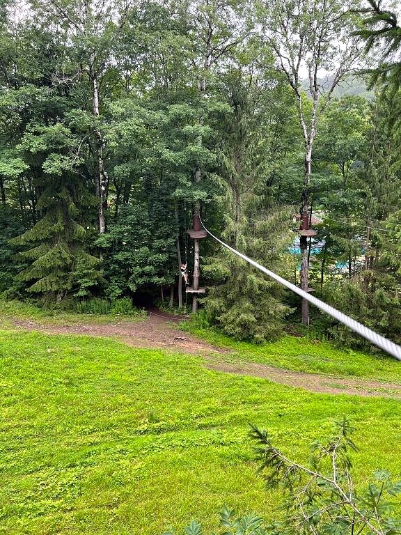 zip line at sky high holiday valley