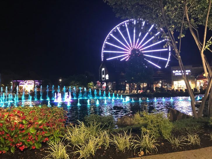 pigeon forge itinerary includes a visit to the island fountain show