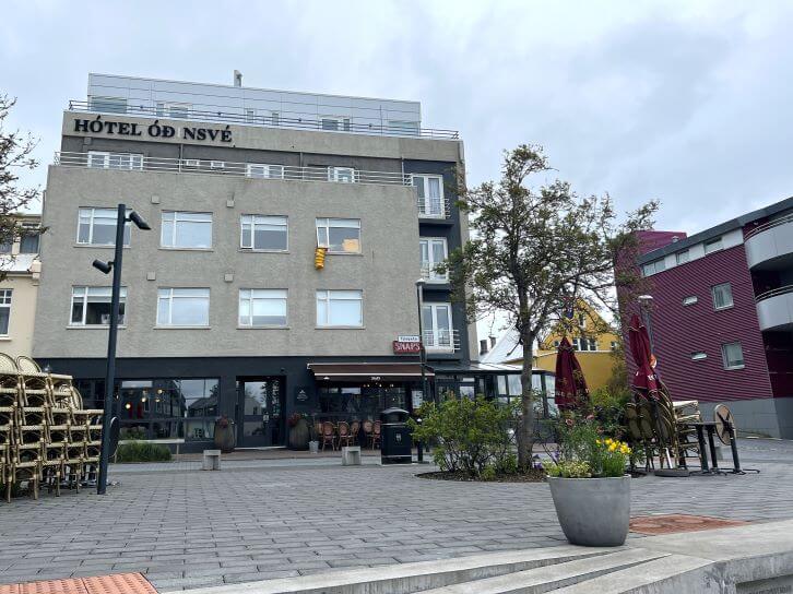 exterior of hotel odinsve