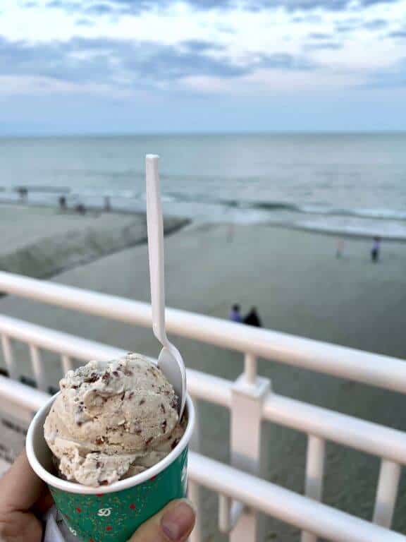 ice cream at surfside pier Drippys