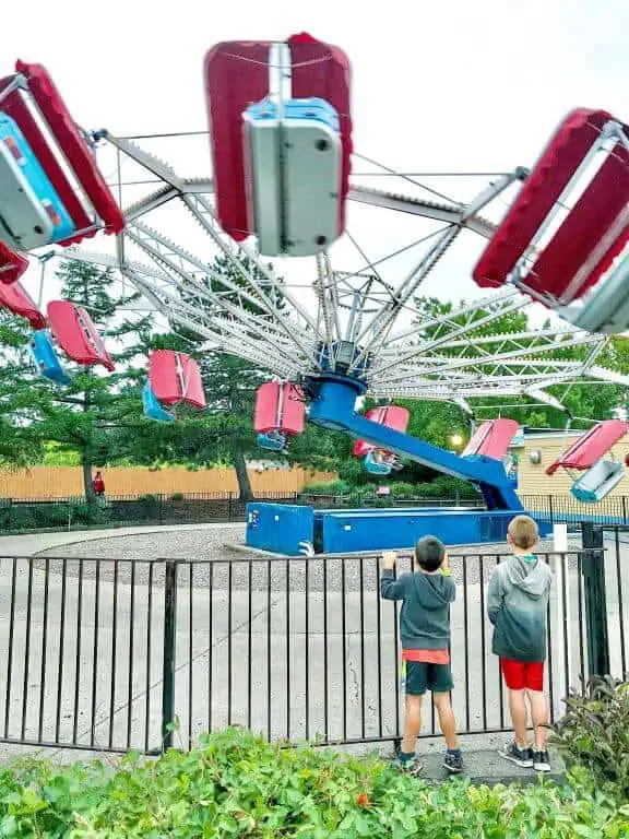 amusement park ride at six flags darien lake in new york state