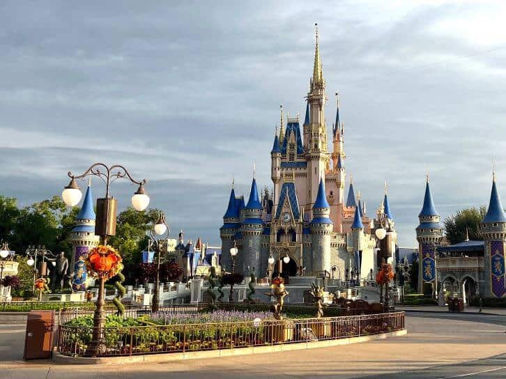 cinderella castle at magic kingdom at walt disney world
