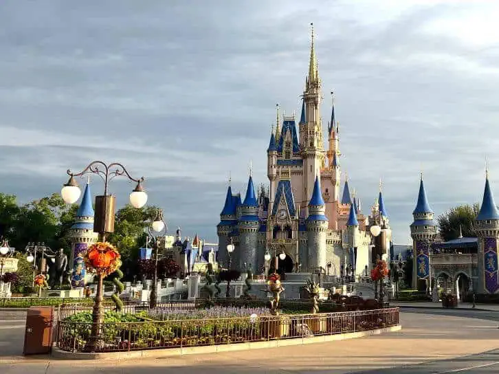cinderella castle at magic kingdom at walt disney world