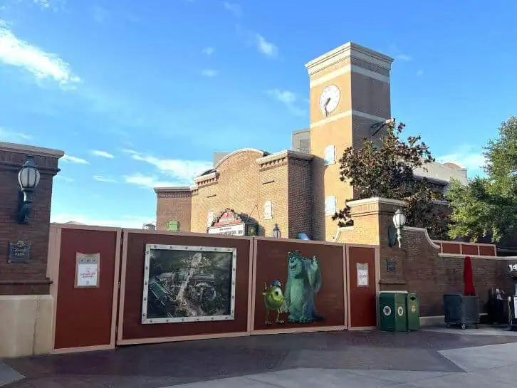monsters inc land construction walls hollywood studios