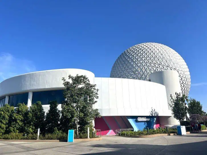 spaceship earth at epcot at walt disney world