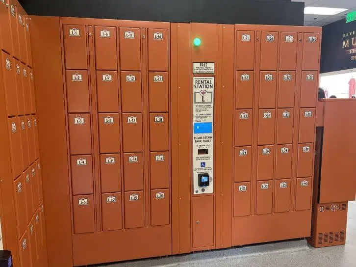lockers at revenge of the money universal studios hollywood