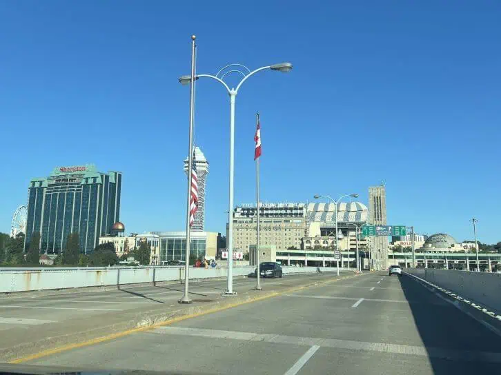 bridge to canada from new york state niagara falls