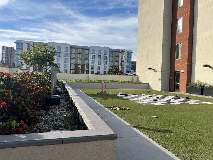 lawn games springhill suites burbank ca