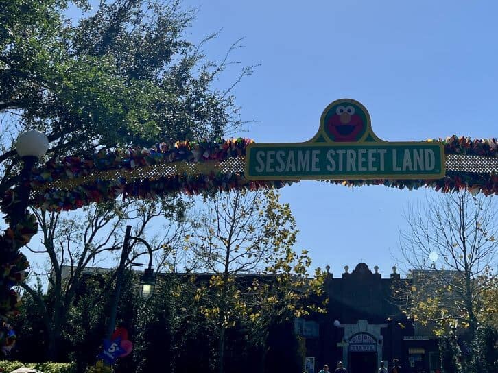 sesame street land entrance at seaworld orlando