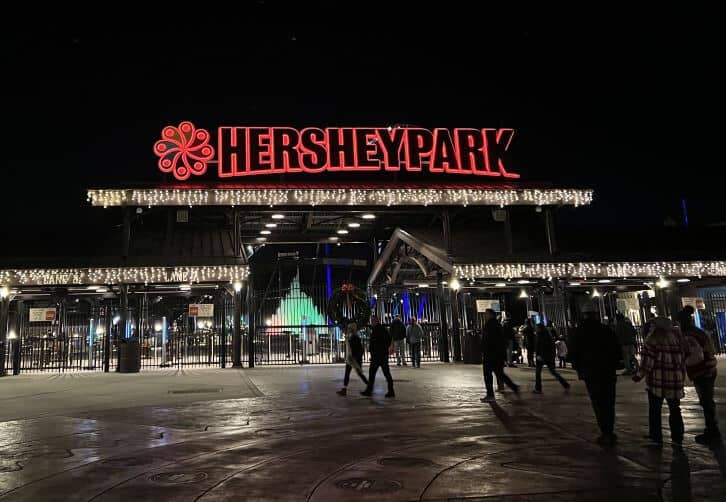 entrance to hersheypark christmas candylane