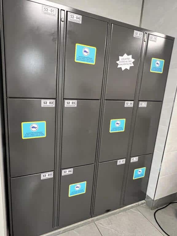 lockers at dreamworks water park at american dream mall