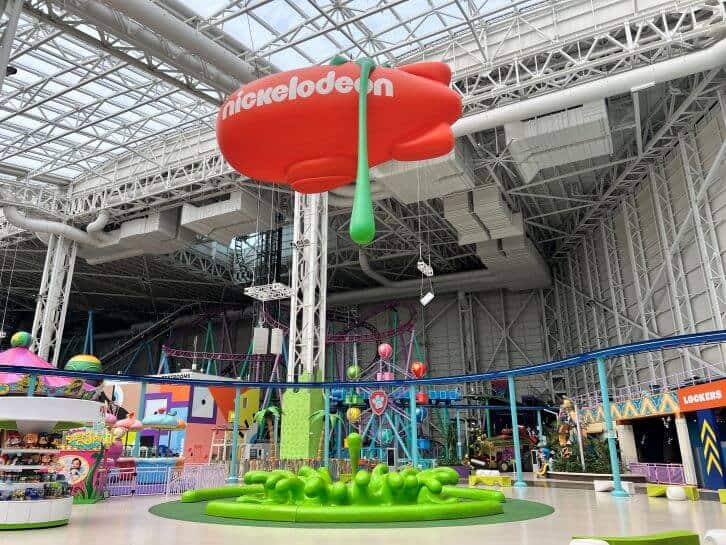 slime fountain at nickelodeon universe american dream mall