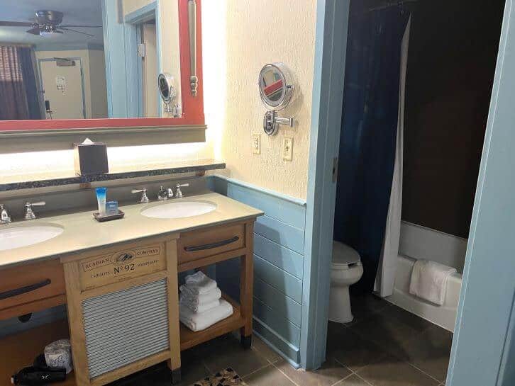 bathroom and vanity at disneys port orleans riverside