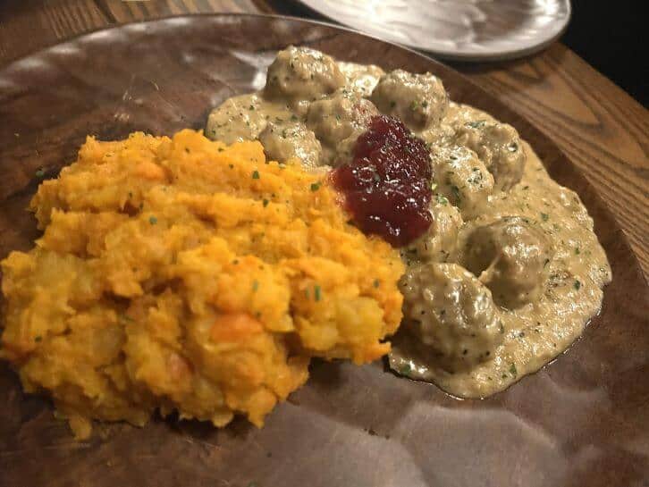 berserkers meatballs mead hall epic universe