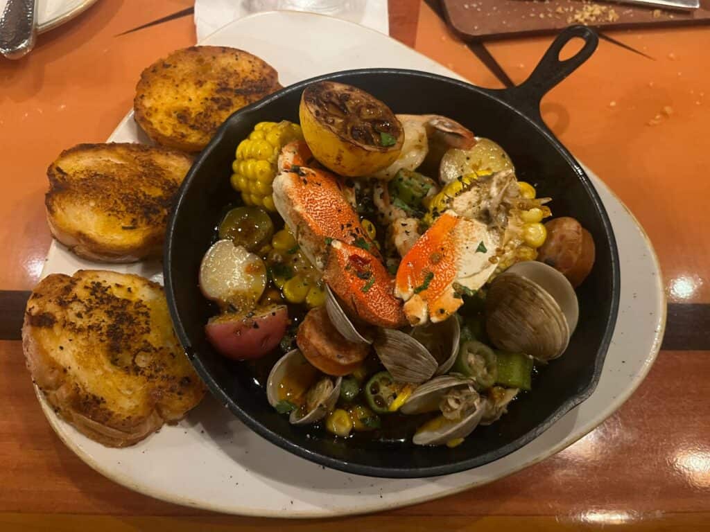 dinner at boatwrights dining hall at port orleans resort