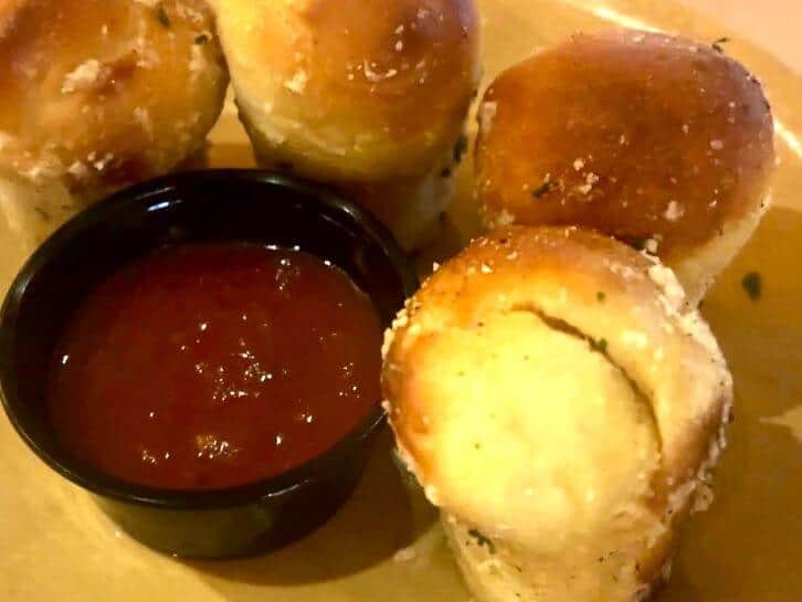 garlic rolls at toadstool cafe