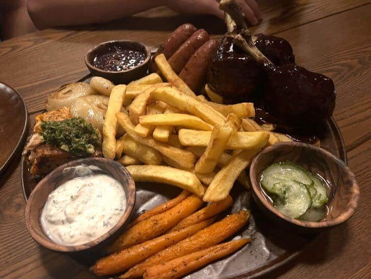 mead hall Thawfest Platter at how to train your dragon isle of berk at epic universe