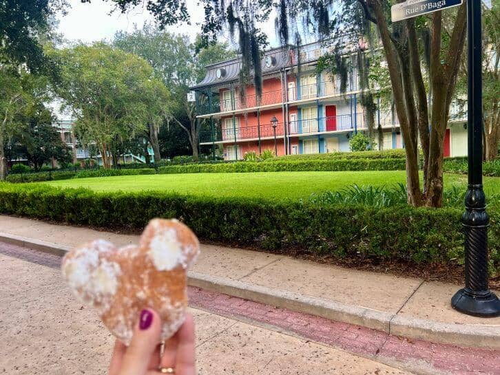 port orleans french quarter mickey beignets