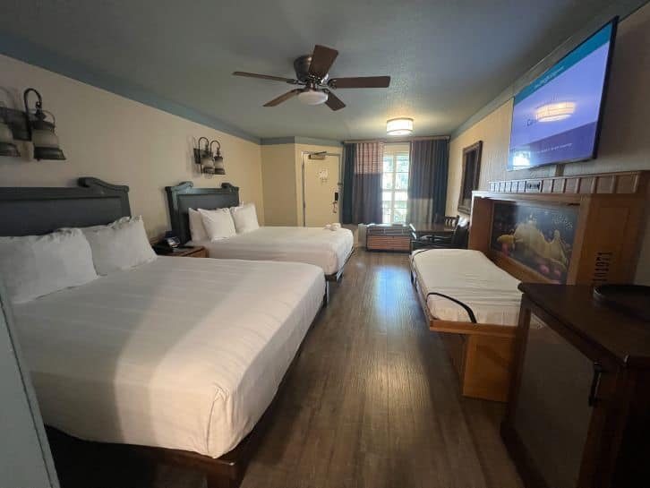 standard room with 5th sleeper at disneys port orleans riverside resort